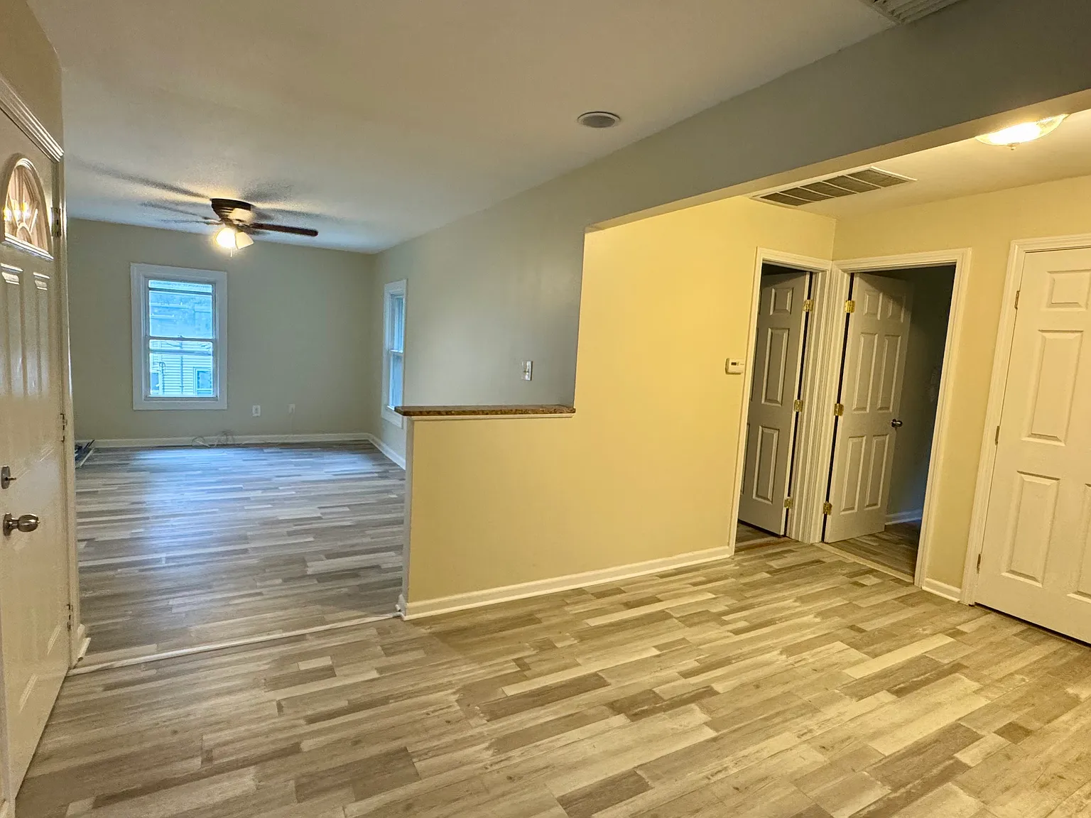 3 bed, 1200 sqft, $2,050 — Photo 1