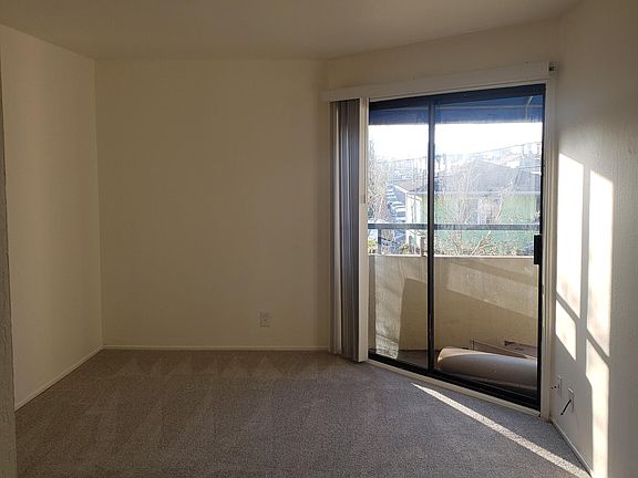 5th image of 1551 Southgate Ave APT 320