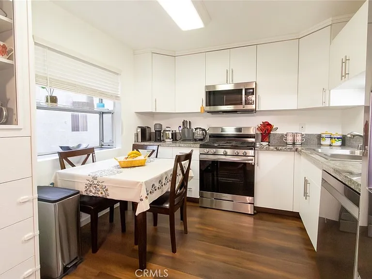 9551 Via Ricardo — Photo 15