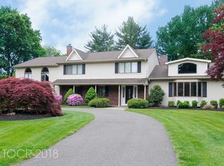 763 Comanche Ln, Franklin Lakes, NJ 07417