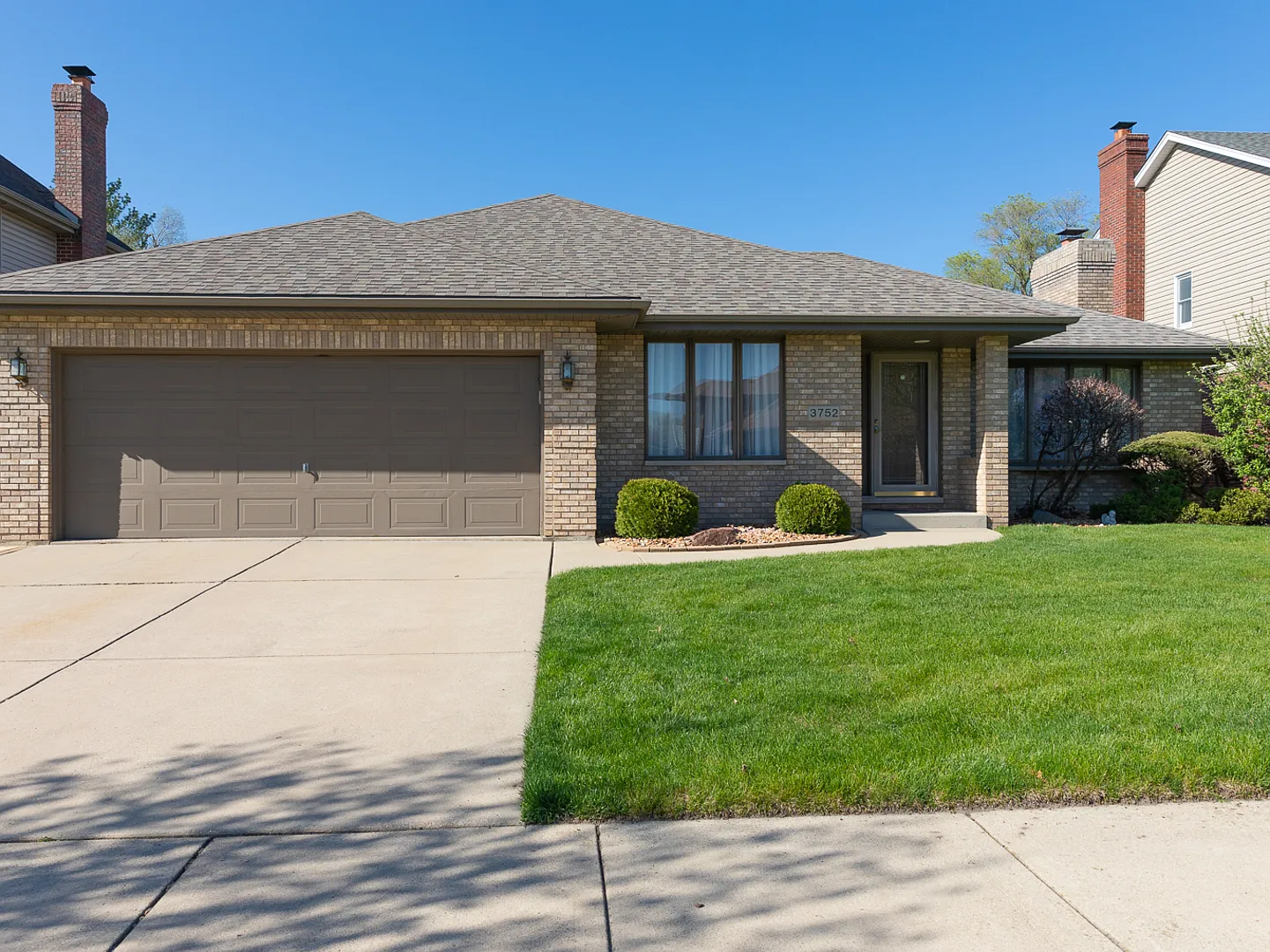 3752 Terrace Dr photo 1