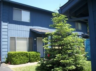 1106 Layton Rd APT J, Redding, CA 96002