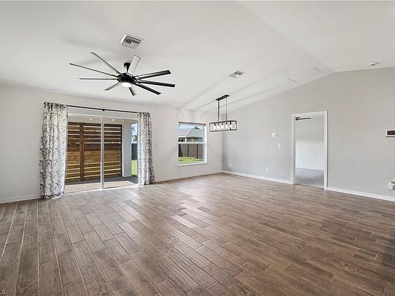 4th image of 1216 NW 20th TER