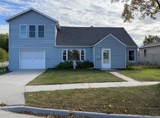 632 9th St N, Breckenridge, MN 56520