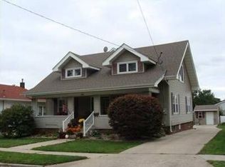 417 E 8th St S, Newton, IA 50208