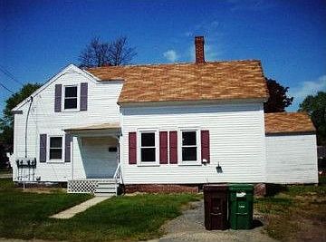 2nd image of 202 Spring St