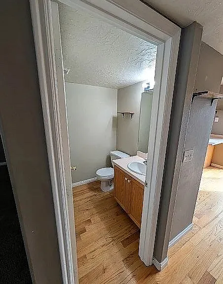 3 bed, 2015 sqft, $1,895 — Photo 4