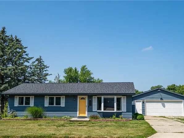 404 Polk St, Baxter, IA 50028