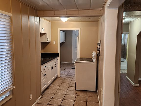 3rd image of 278 E Baird Ave S