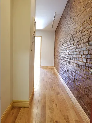 Rented by Lang Realty LLC | media 17