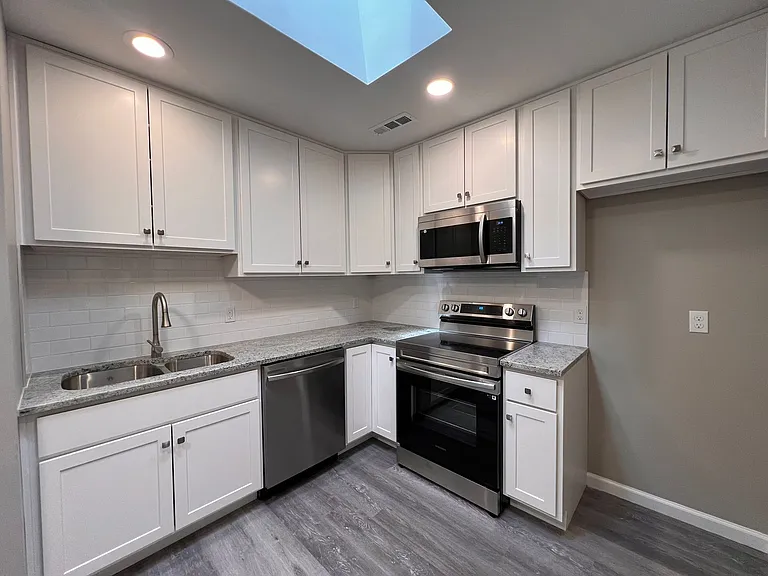 5477 Mauser St #C — Photo 11