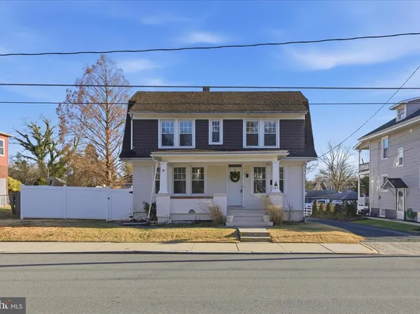 125 E Ferdinand St, Manheim, PA 17545