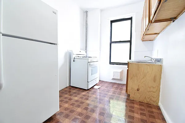 Rented by Bohemia Realty Group | media 2