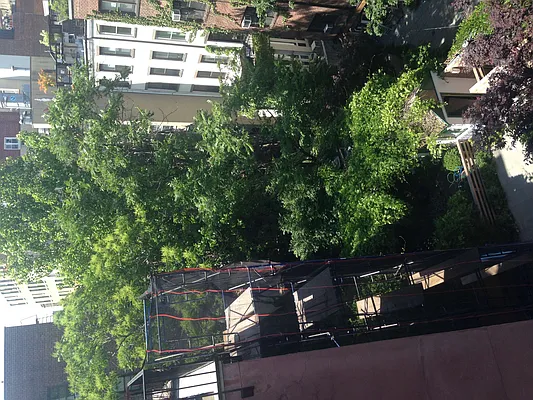 Rented by Tamara Cohen, LREB | media 21