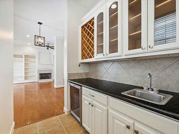 3rd image of 1408 Birdsall St APT C