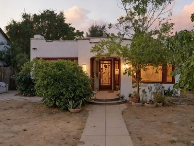 325 Flower St, Bakersfield, CA, 93305