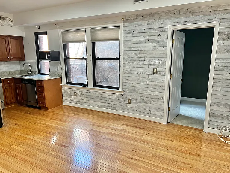1321 Fairmont St NW #304 — Photo 3
