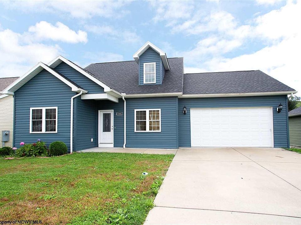 2nd image of 1104 Bailey Cir
