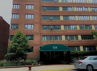 708 W Bittersweet Pl APT 212, Chicago, IL 60613