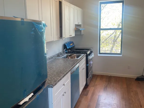 8001 5th Avenue image 1 of 5