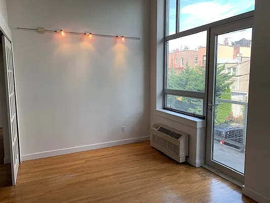 Rented by Carnegie Management Inc | media 7