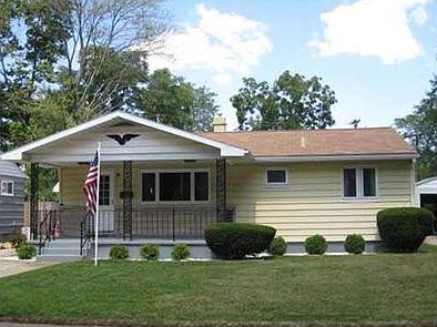 2nd image of 2533 Benedict Ave