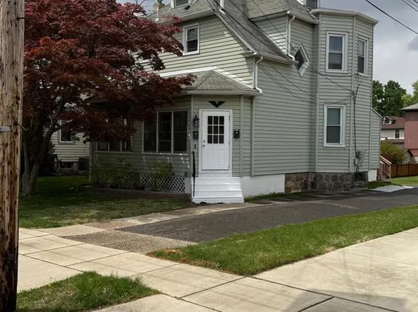 27 W Collingswood Ave, Oaklyn, NJ 08107