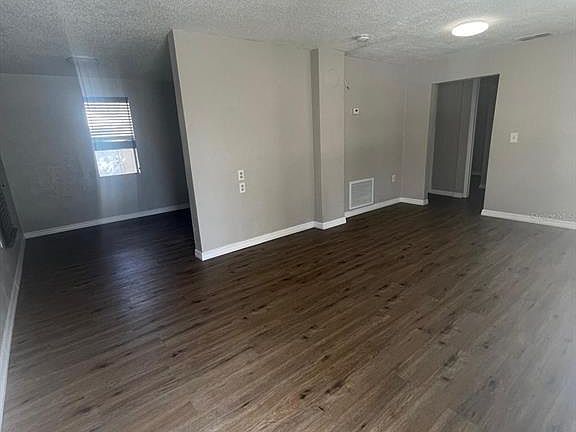 2nd image of 543 Tomoka Rd