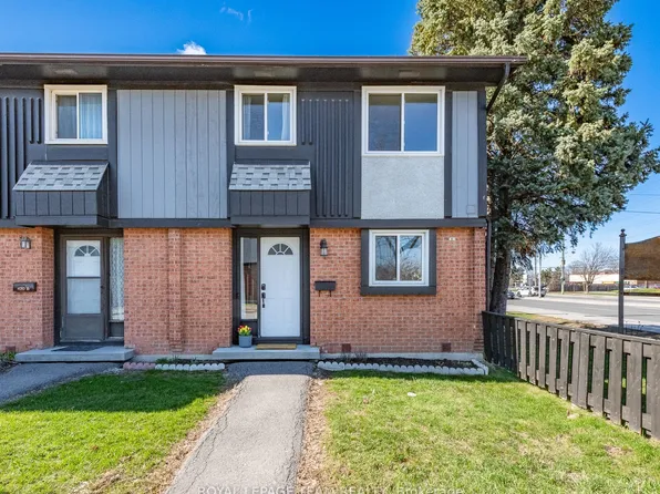 420 A Moodie Dr #52, Ottawa, ON K2H 8A6