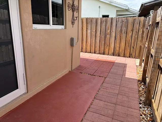 NW 62nd Ct — Photo 3