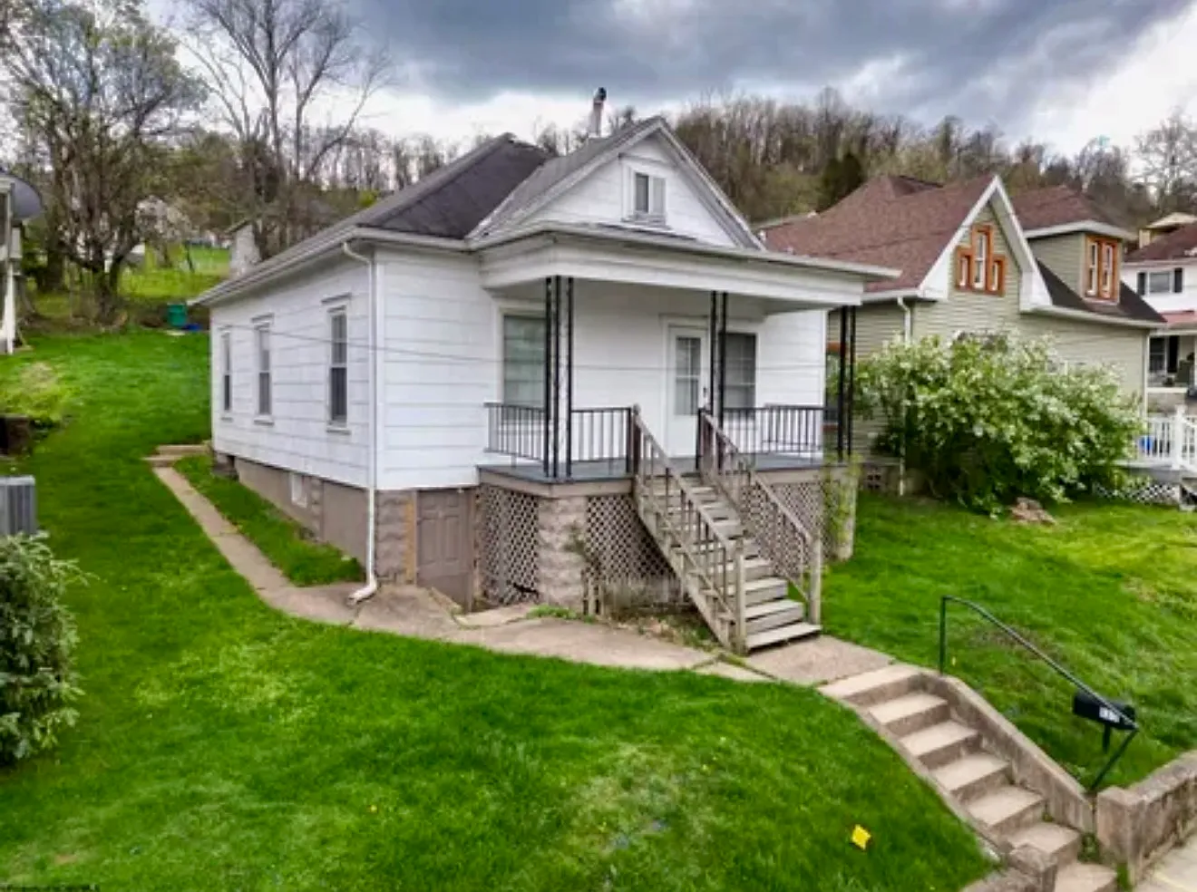 2 bed, 700 sqft, $1,100 — Photo 3