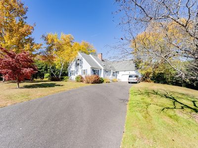 60 Anvil St, Feeding Hills, MA, 01030