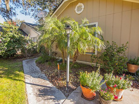 4th image of 1196 Cove Landing Dr