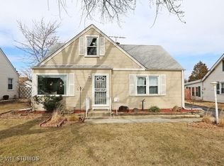 62 Westward Ho Dr, Northlake, IL 60164