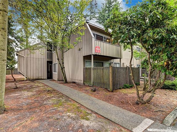2nd image of 4825 180th St SW APT G202
