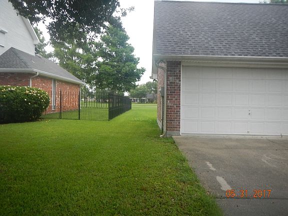 3rd image of 3509 Lake Kristin Dr