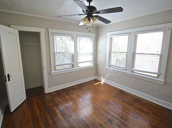 5th image of 809-811 E 42nd St #1E