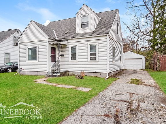 2nd image of 2460 Vendome Dr