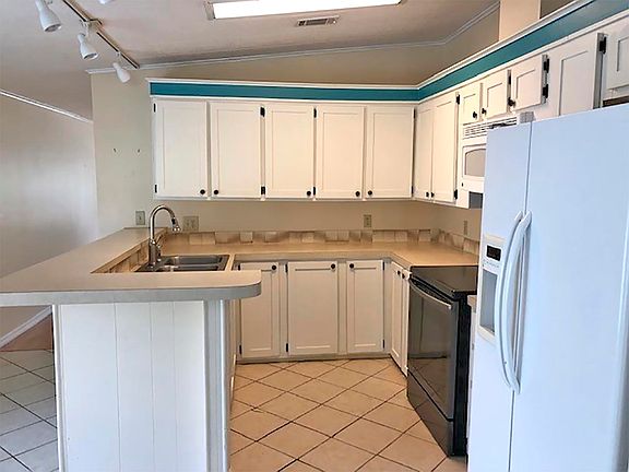 2nd image of 272 Las Palmas Blvd #272