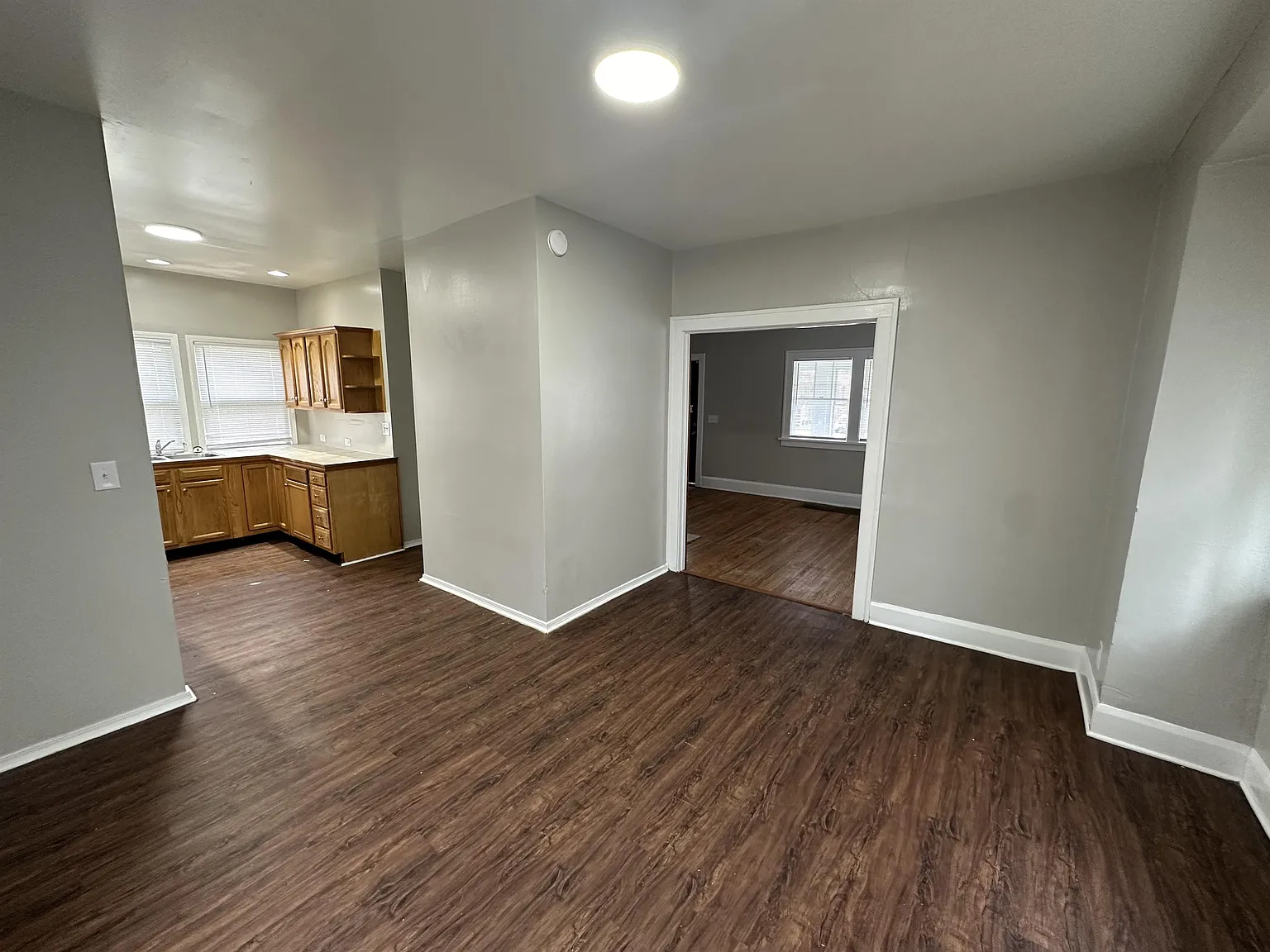 3 bed, 1.5 bath, 1500 sqft, $1,500 — Photo 4
