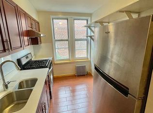 40 Bay 37 St #2R, Brooklyn, NY 11214