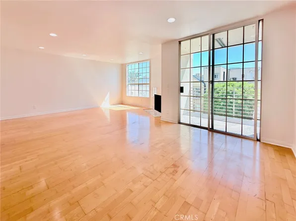 1129 Larrabee St APT 10, West Hollywood, CA 90069