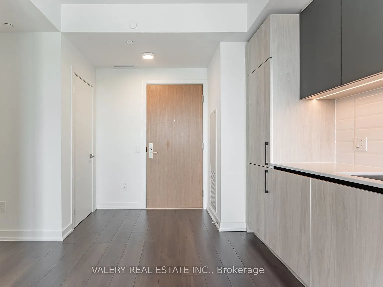 1 bed, $2,195 — Photo 2