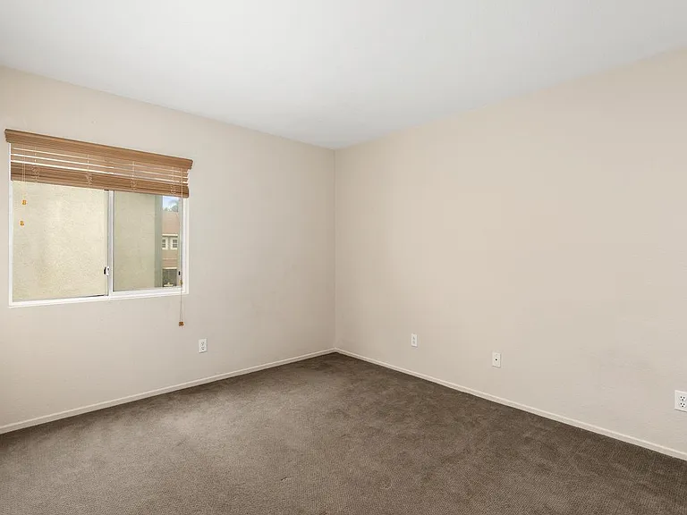 16474 Denhaven Ct — Photo 23