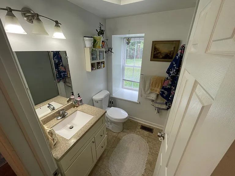 512 Hollow Rd #2 — Photo 14