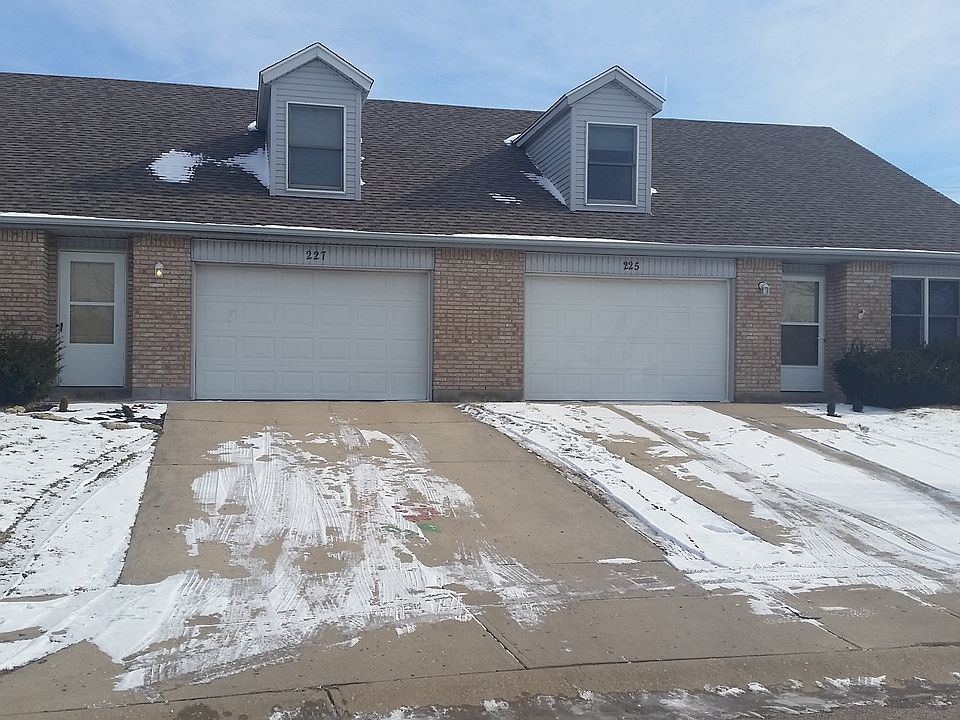1st image of 225-227 Elas Ct