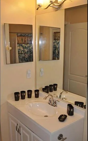 826 SW 32nd Ter — Photo 38