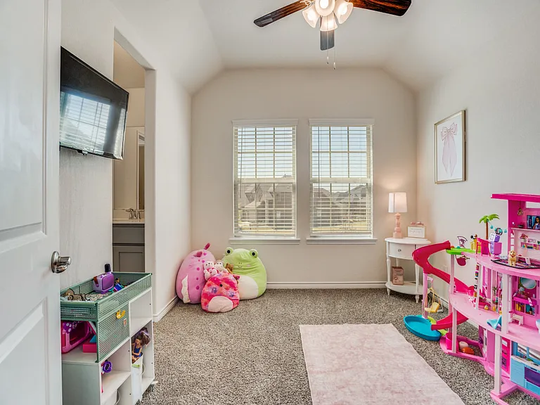 729 Jessica Lynn Ln — Photo 13