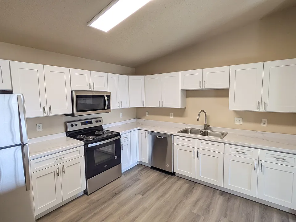 Osgood Townsite Apartment Homes
