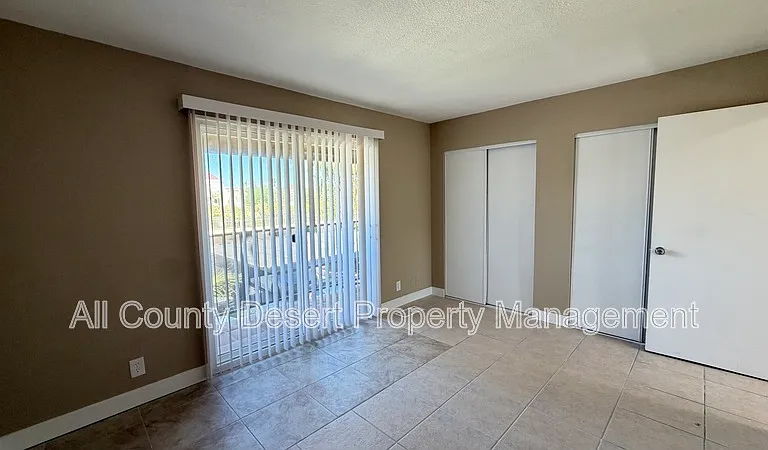 69180 Victoria Dr #8 — Photo 14